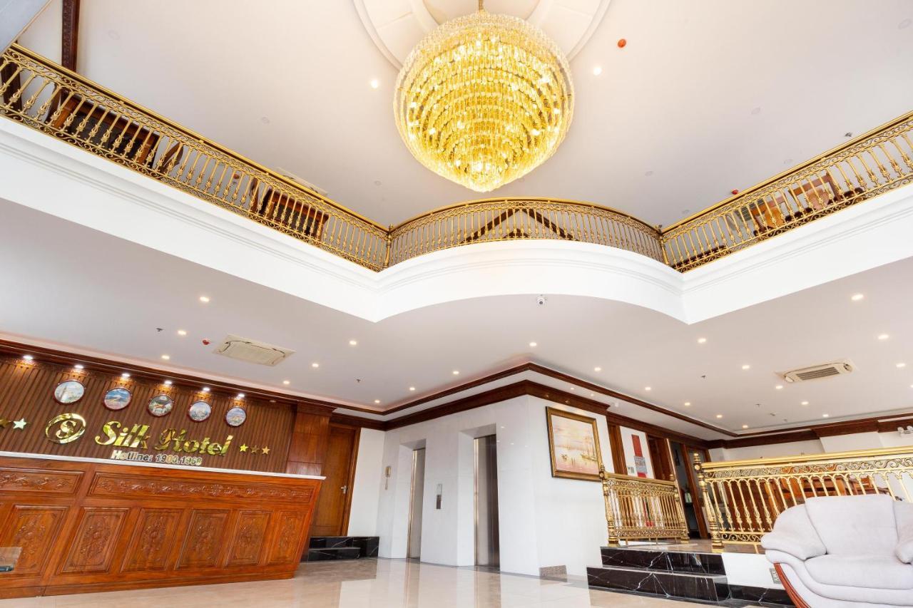 Silk Hong Ha Airport Hotel ホーチミン市 エクステリア 写真