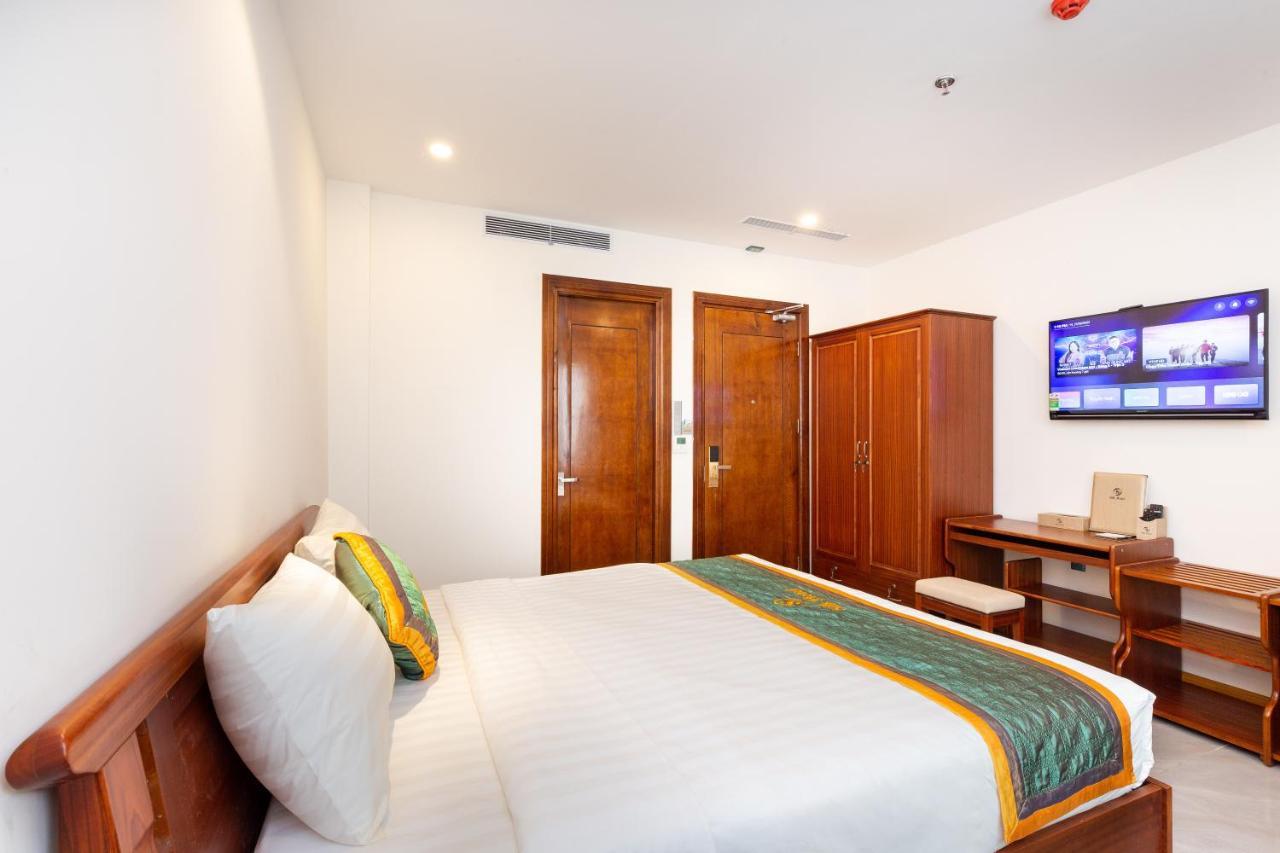 Silk Hong Ha Airport Hotel ホーチミン市 エクステリア 写真