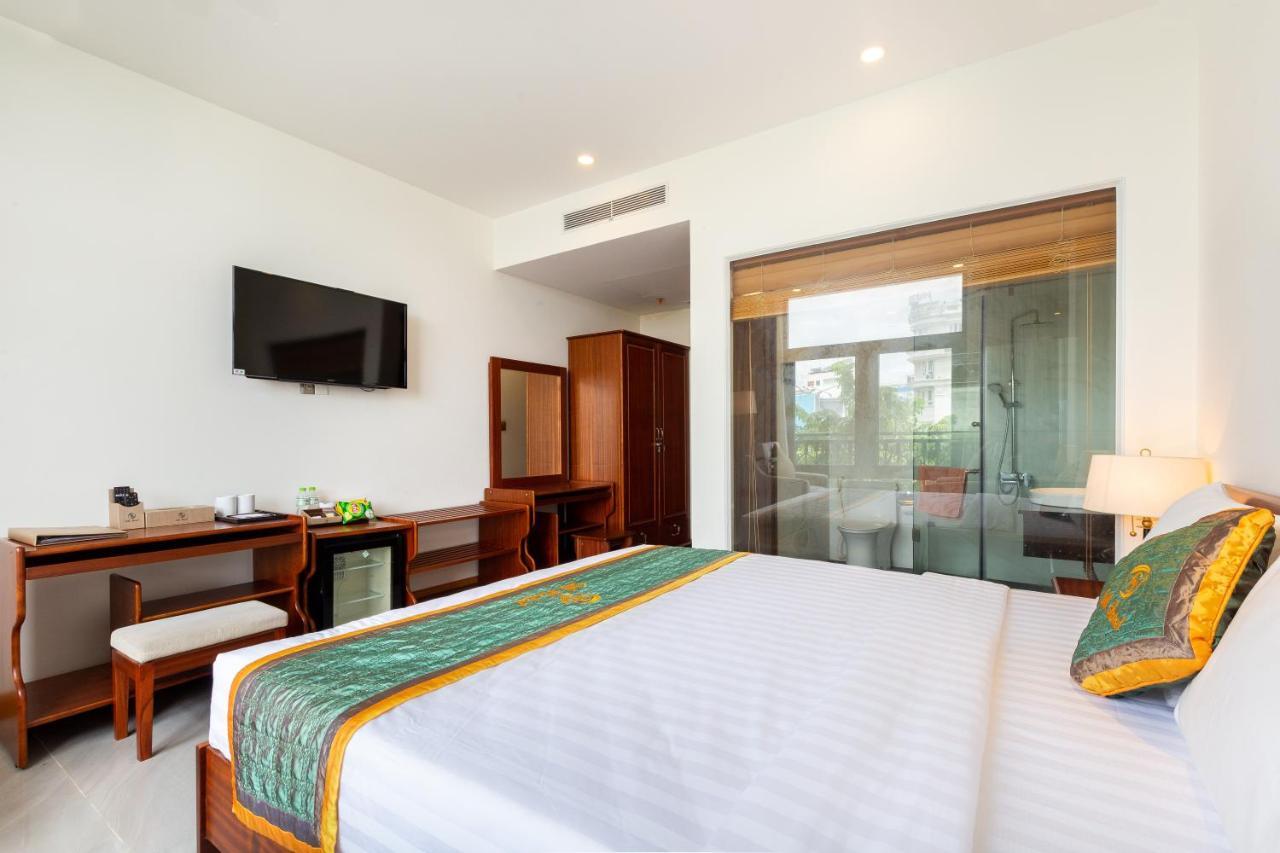 Silk Hong Ha Airport Hotel ホーチミン市 エクステリア 写真
