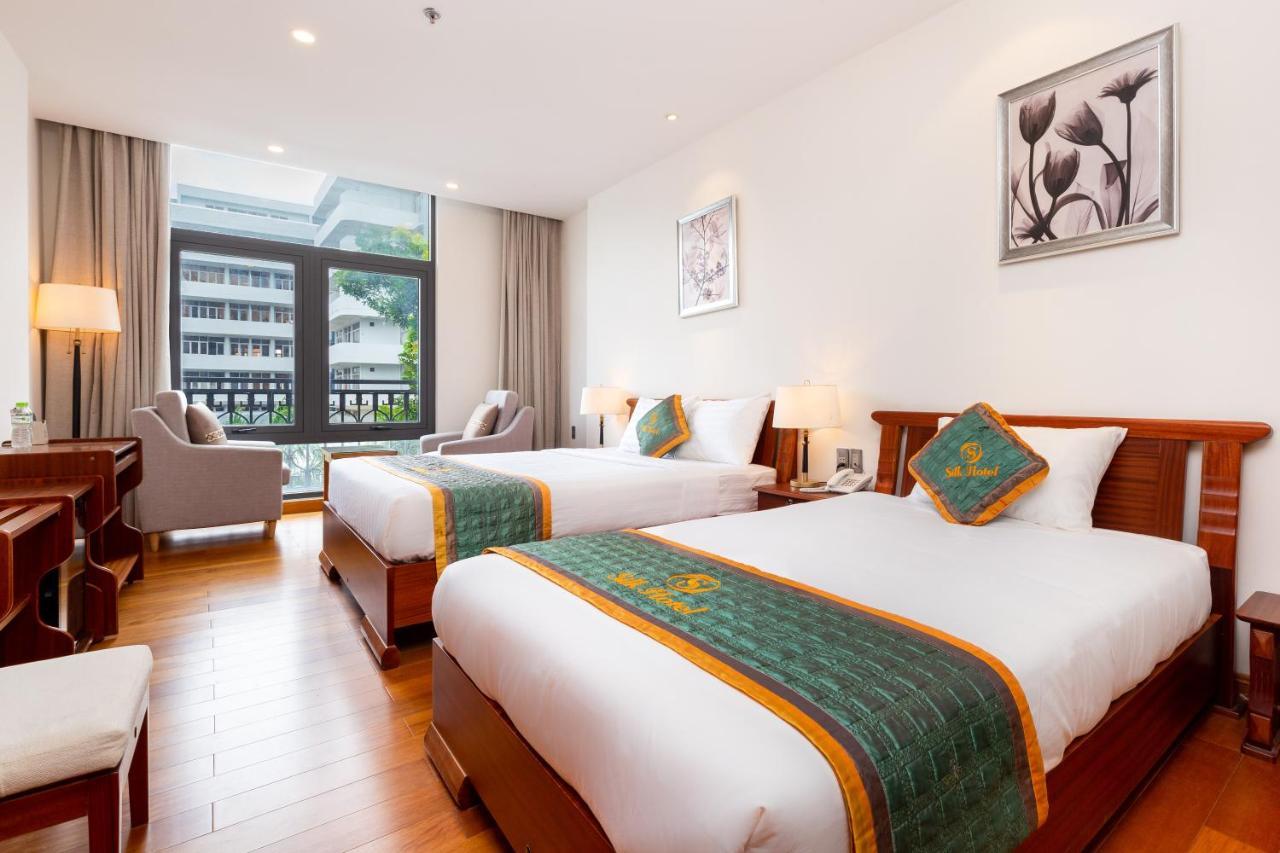 Silk Hong Ha Airport Hotel ホーチミン市 エクステリア 写真