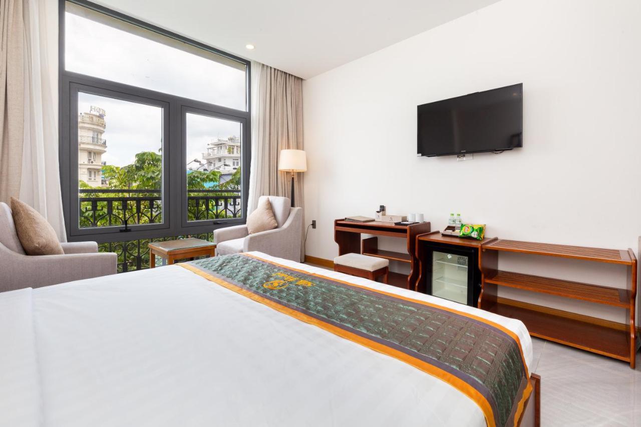 Silk Hong Ha Airport Hotel ホーチミン市 エクステリア 写真
