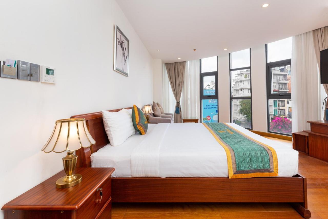 Silk Hong Ha Airport Hotel ホーチミン市 エクステリア 写真