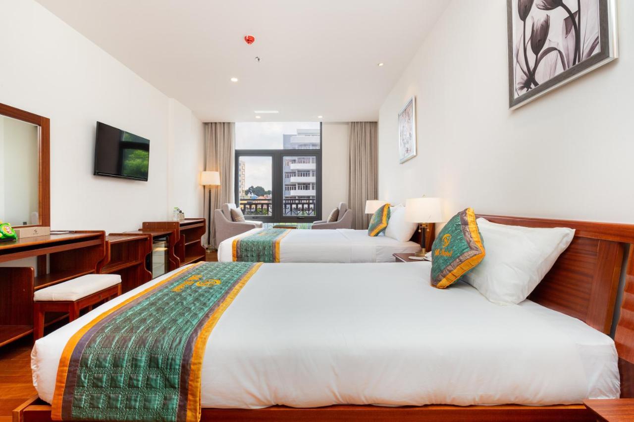Silk Hong Ha Airport Hotel ホーチミン市 エクステリア 写真